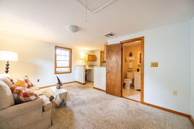 78 Chestnut St, Watertown, MA 02472
