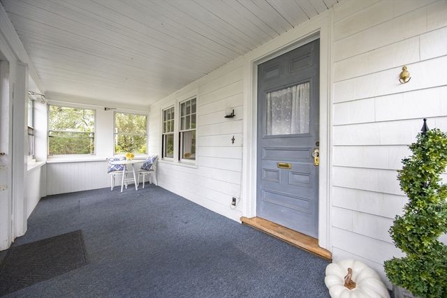 78 Chestnut St, Watertown, MA 02472