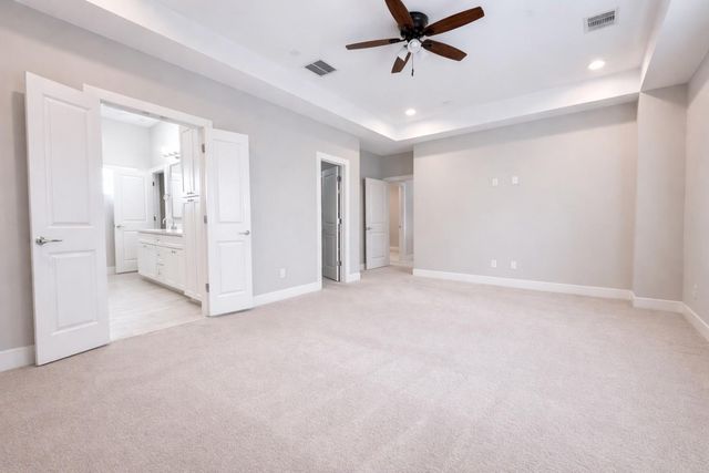 10806 Warwana Road C, Houston, TX 77043