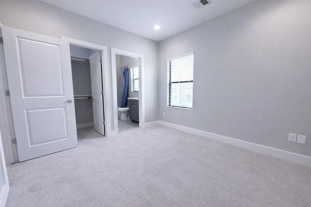 10806 Warwana Road C, Houston, TX 77043