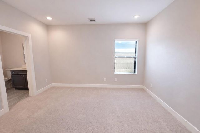 10806 Warwana Road C, Houston, TX 77043