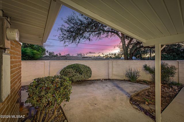 333 N Alandale Avenue, Tucson, AZ 85710
