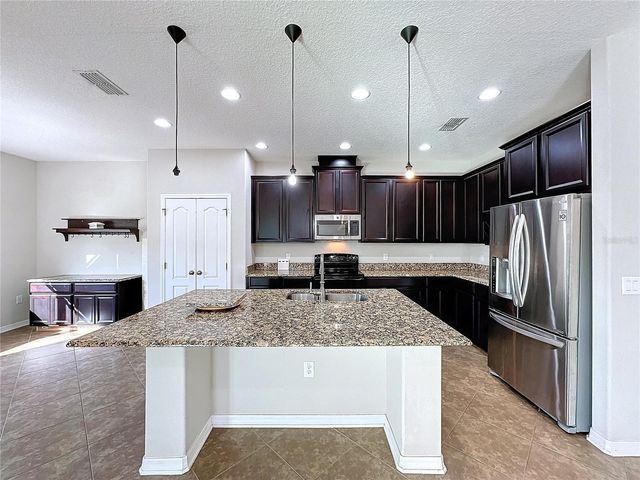 5121 APPENINE LOOP W, St Cloud, FL 34771