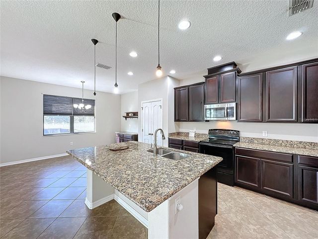 5121 APPENINE LOOP W, St Cloud, FL 34771