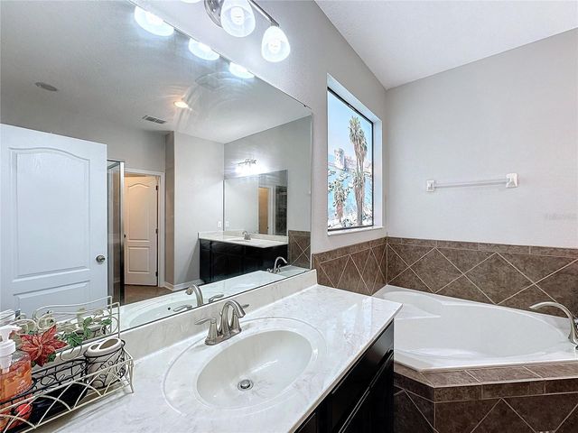 5121 APPENINE LOOP W, St Cloud, FL 34771