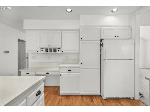 16582 Sw MCGWIRE Ct, Beaverton, OR 97007