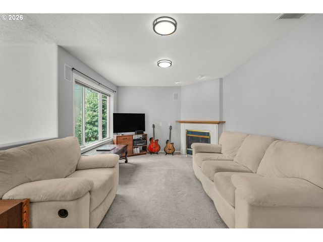 16582 Sw MCGWIRE Ct, Beaverton, OR 97007