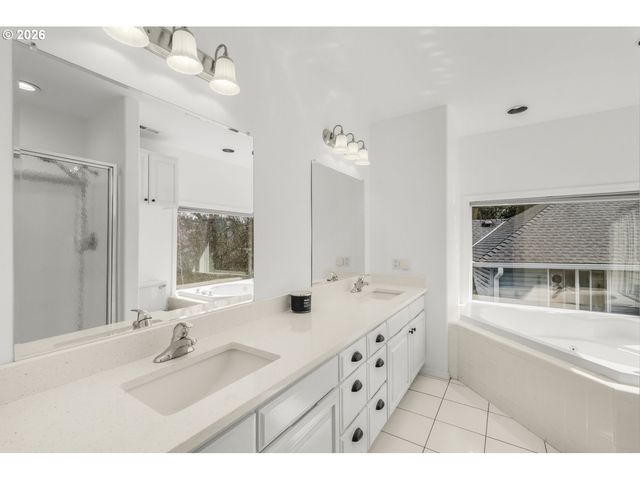 16582 Sw MCGWIRE Ct, Beaverton, OR 97007