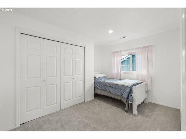 16582 Sw MCGWIRE Ct, Beaverton, OR 97007