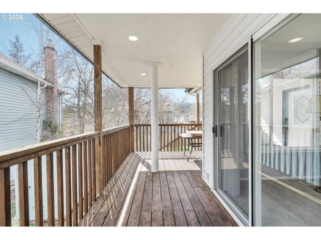 16582 Sw MCGWIRE Ct, Beaverton, OR 97007