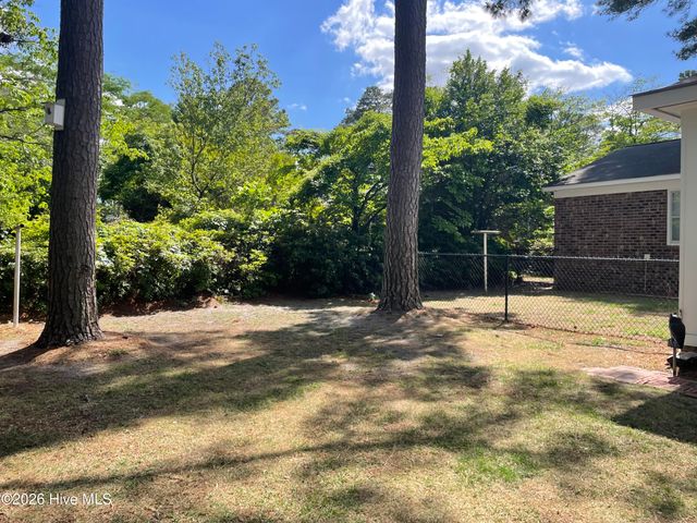1501 Brownlea Drive, Greenville, NC 27858