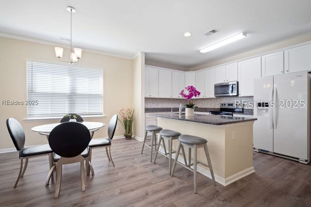 9 Woodland Ct, Bluffton, SC 29910