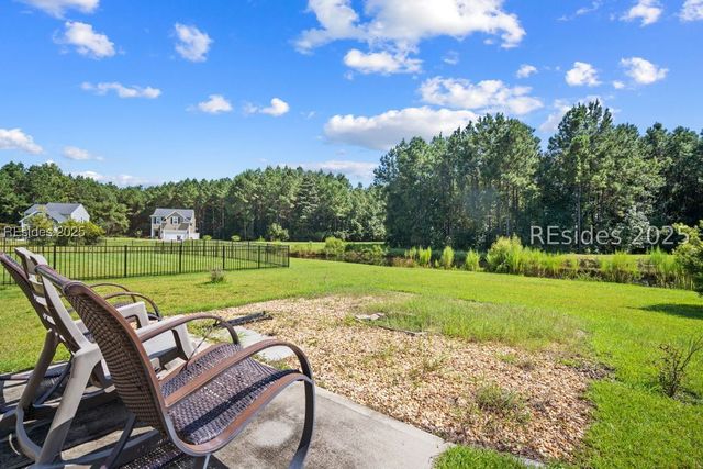 9 Woodland Ct, Bluffton, SC 29910