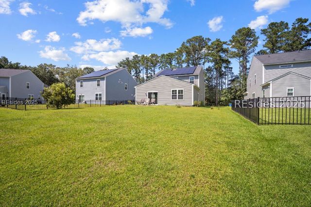 9 Woodland Ct, Bluffton, SC 29910