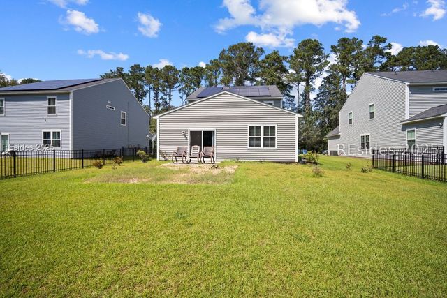 9 Woodland Ct, Bluffton, SC 29910
