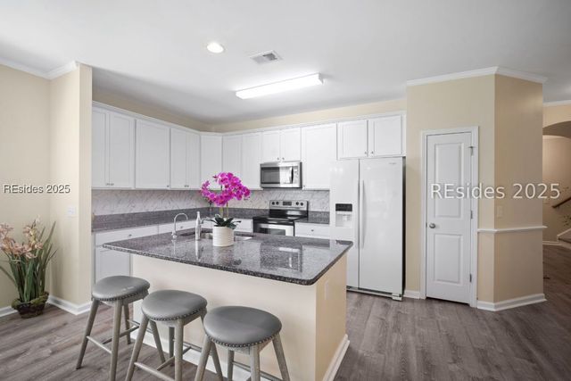 9 Woodland Ct, Bluffton, SC 29910