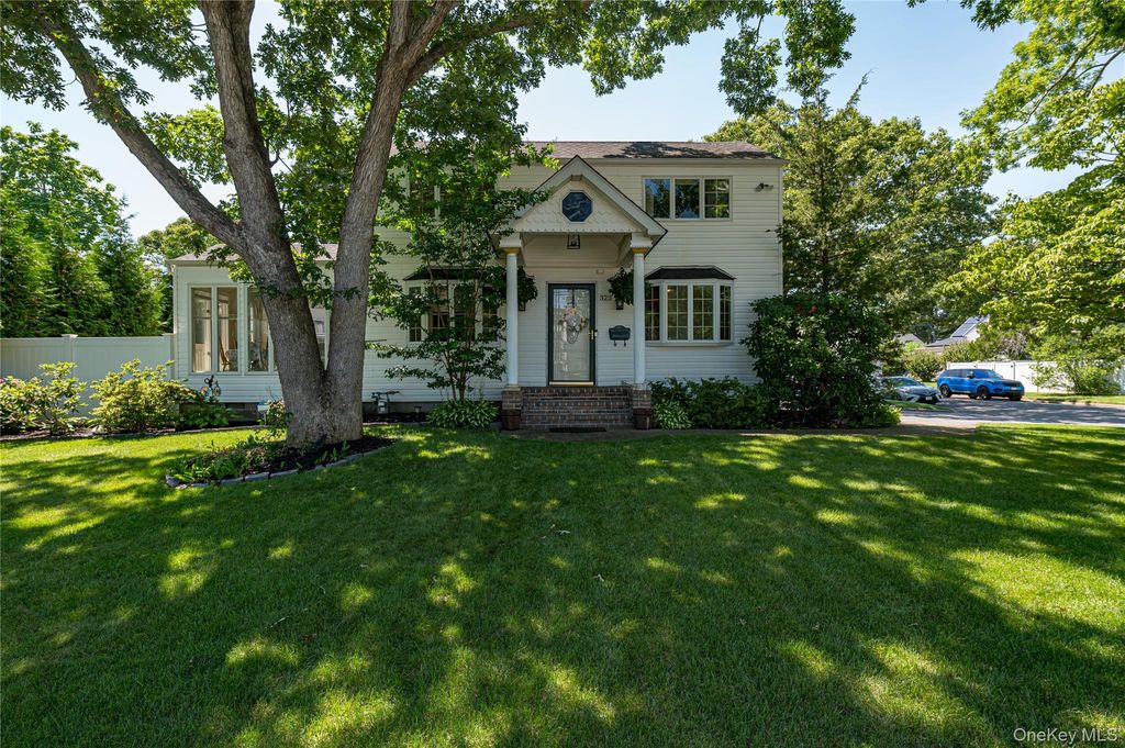 323 Eastwood Boulevard, Centereach, NY 11720