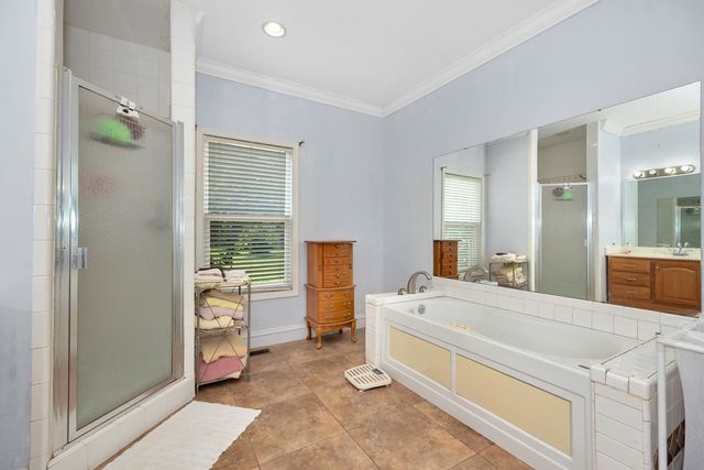 84 Scott Orchard Rd, Taft, TN 38488