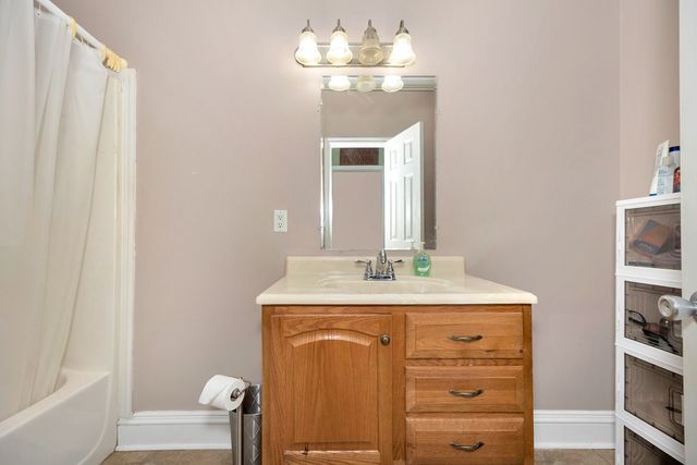 84 Scott Orchard Rd, Taft, TN 38488