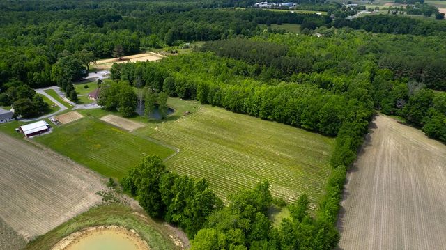 84 Scott Orchard Rd, Taft, TN 38488