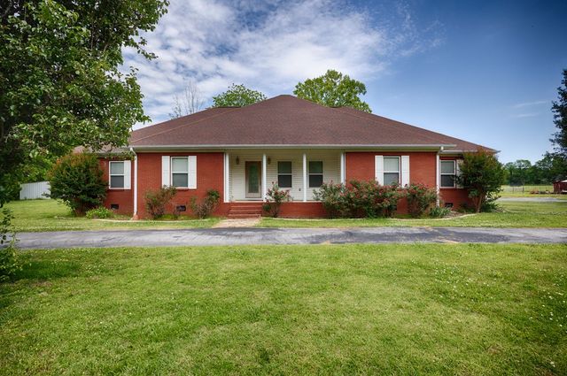 84 Scott Orchard Rd, Taft, TN 38488