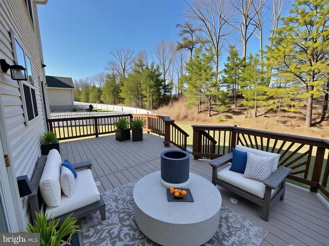 5823 DEEP CREEK DR, Fredericksburg, VA 22407