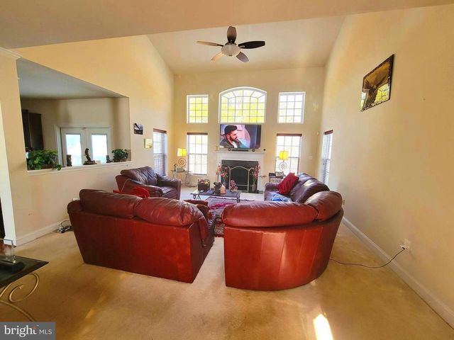 5823 DEEP CREEK DR, Fredericksburg, VA 22407