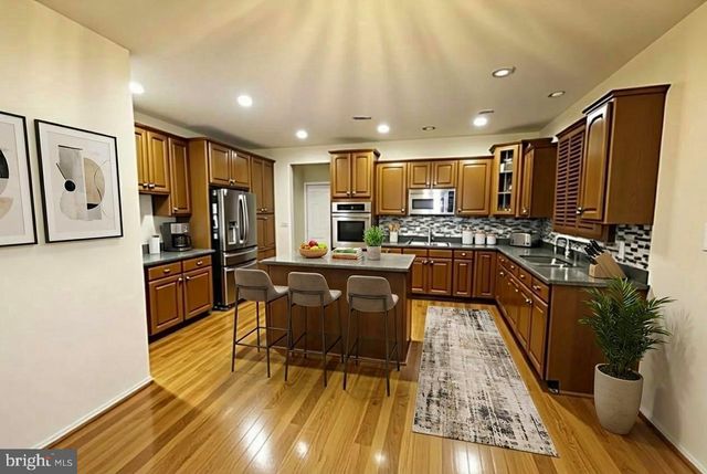 5823 DEEP CREEK DR, Fredericksburg, VA 22407