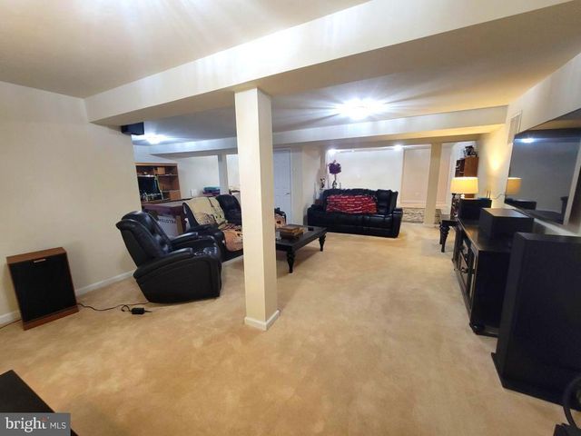 5823 DEEP CREEK DR, Fredericksburg, VA 22407