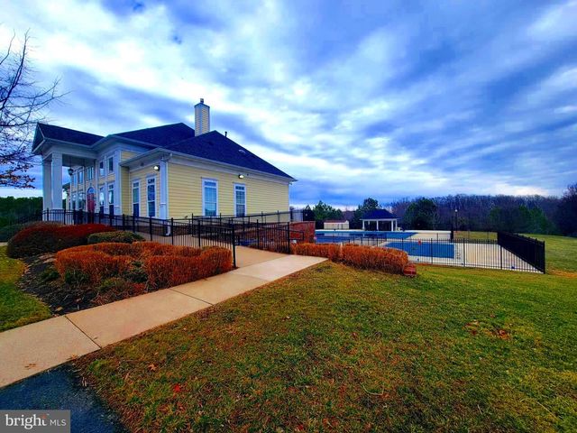 5823 DEEP CREEK DR, Fredericksburg, VA 22407