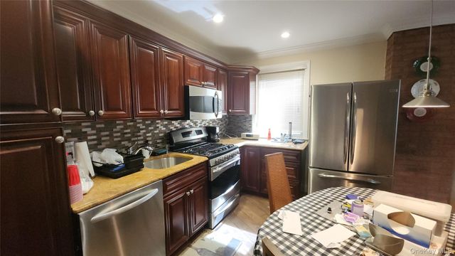 7432 Calamus Avenue, Elmhurst, NY 11373