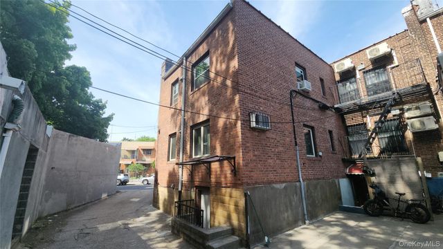 7432 Calamus Avenue, Elmhurst, NY 11373