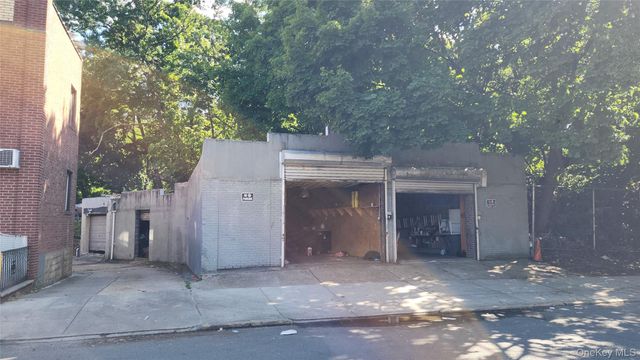 7432 Calamus Avenue, Elmhurst, NY 11373