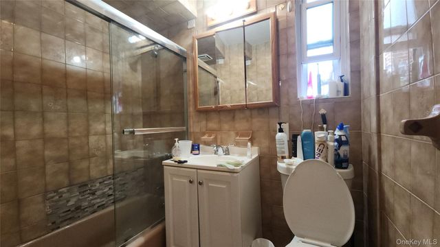 7432 Calamus Avenue, Elmhurst, NY 11373
