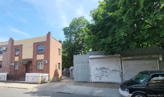 7432 Calamus Avenue, Elmhurst, NY 11373
