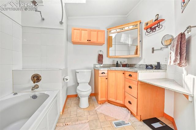 271 Circle Drive, Florissant, CO 80816