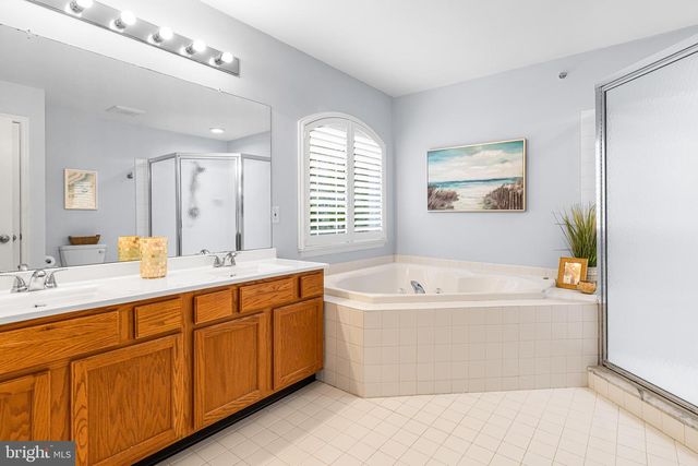 107 ROLLING HILL DR, Plymouth Meeting, PA 19462