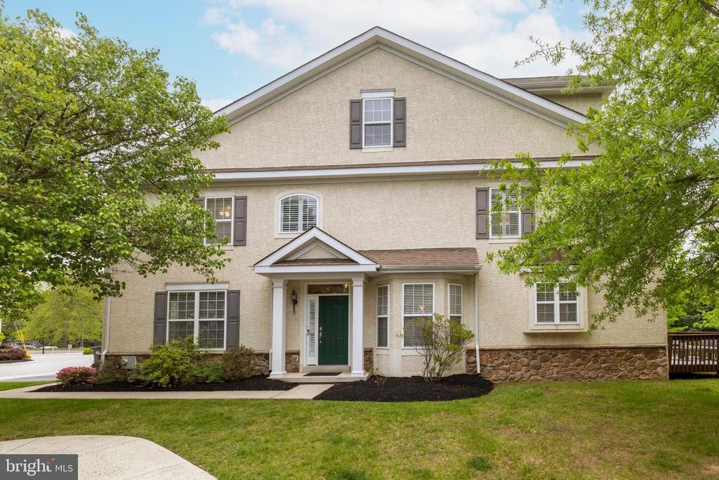107 ROLLING HILL DR, Plymouth Meeting, PA 19462