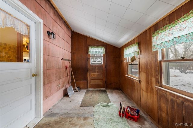 9444 Chestnut Ridge Road, Royalton, NY 14105