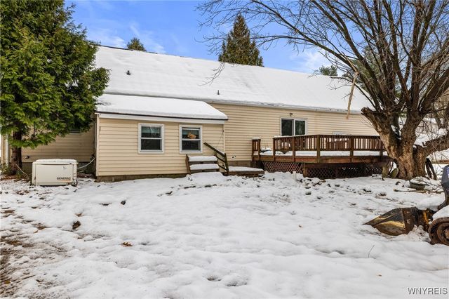 9444 Chestnut Ridge Road, Royalton, NY 14105