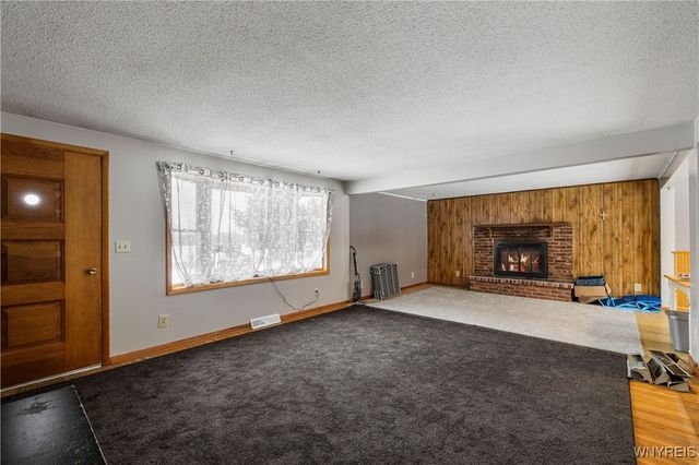 9444 Chestnut Ridge Road, Royalton, NY 14105