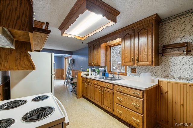 9444 Chestnut Ridge Road, Royalton, NY 14105