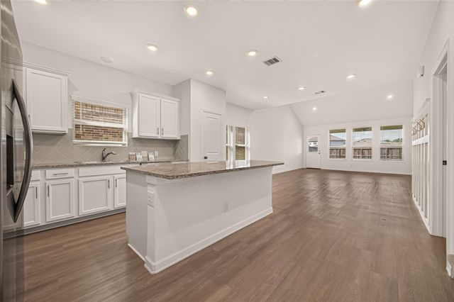 3302 Driftwood Meadow Lane, Richmond, TX 77406