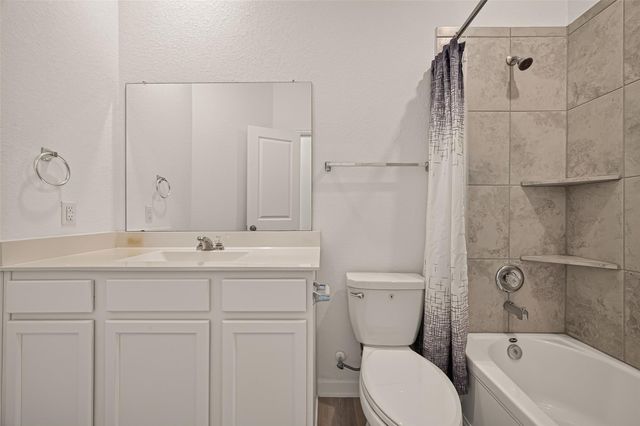 3302 Driftwood Meadow Lane, Richmond, TX 77406