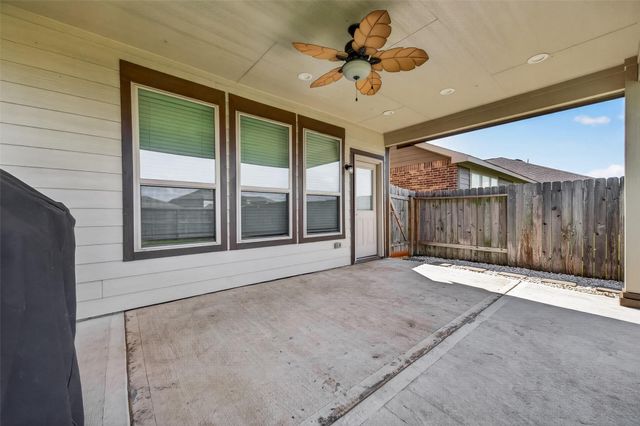 3302 Driftwood Meadow Lane, Richmond, TX 77406