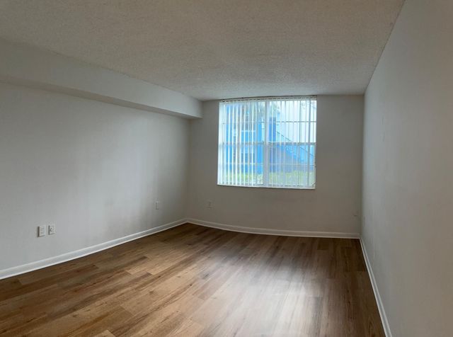 3143 Clint Moore Road 105, Boca Raton, FL 33496