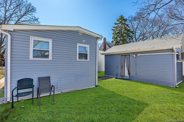 255 26th Street, Copiague, NY 11726