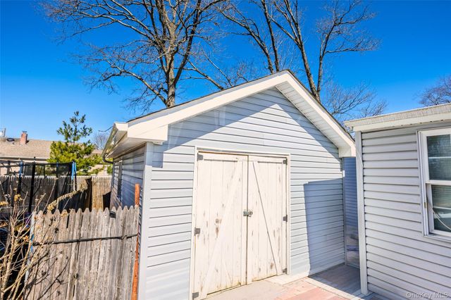 255 26th Street, Copiague, NY 11726