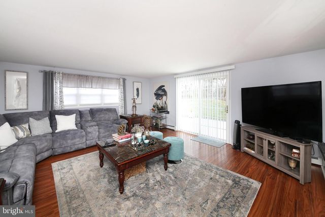 5 DETWEILER LN, Ambler, PA 19002