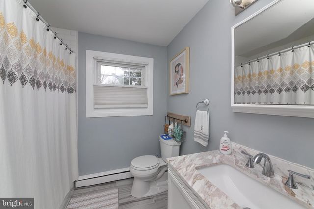 5 DETWEILER LN, Ambler, PA 19002